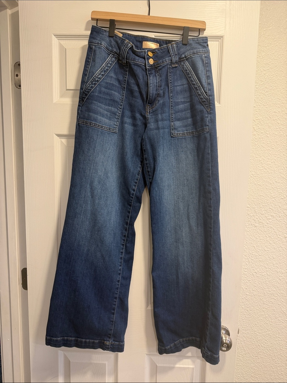 Kut from the Kloth Wide Straight-Leg Jeans - Medium Blue Wash